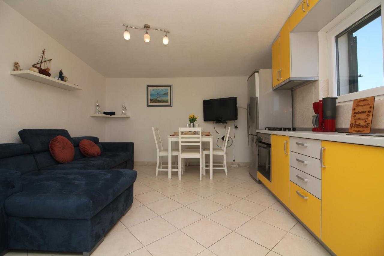Apartments Fortunato Zablaće エクステリア 写真